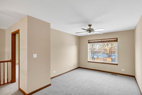 Tiny photo for 15 S Conway Court, South Elgin, IL 60177 (MLS # 12557293)