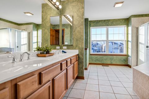 Tiny photo for 15 S Conway Court, South Elgin, IL 60177 (MLS # 12557293)