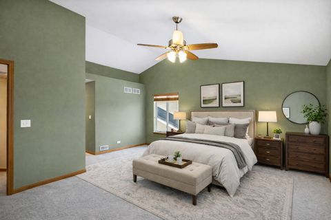 Tiny photo for 15 S Conway Court, South Elgin, IL 60177 (MLS # 12557293)