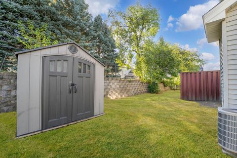 Tiny photo for 10 Ronan Court, Lake In The Hills, IL 60156 (MLS # 12471293)