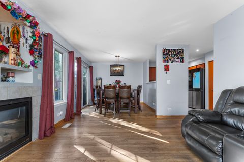 Tiny photo for 10 Ronan Court, Lake In The Hills, IL 60156 (MLS # 12471293)