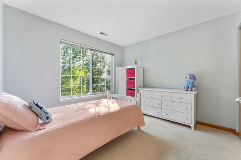 Tiny photo for 10 Ronan Court, Lake In The Hills, IL 60156 (MLS # 12471293)
