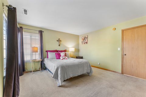 Tiny photo for 10 Ronan Court, Lake In The Hills, IL 60156 (MLS # 12471293)