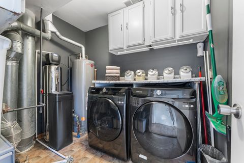 Tiny photo for 10 Ronan Court, Lake In The Hills, IL 60156 (MLS # 12471293)