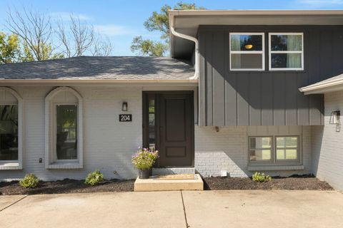 A home in Oakbrook Terrace