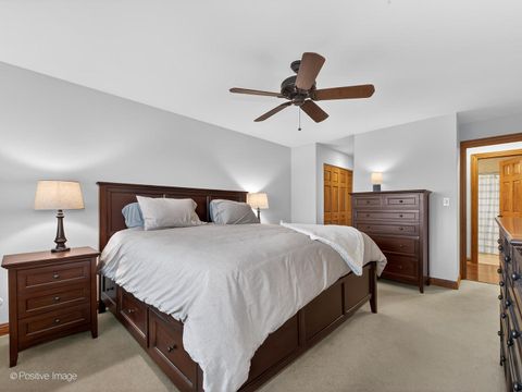 Tiny photo for 907 Curtiss Street #504, Downers Grove, IL 60515 (MLS # 12544009)