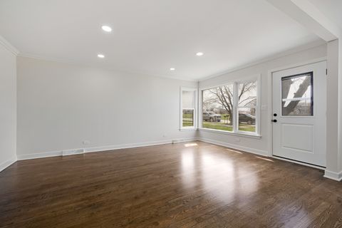 Tiny photo for 7727 New England Avenue, Burbank, IL 60459 (MLS # 12616521)