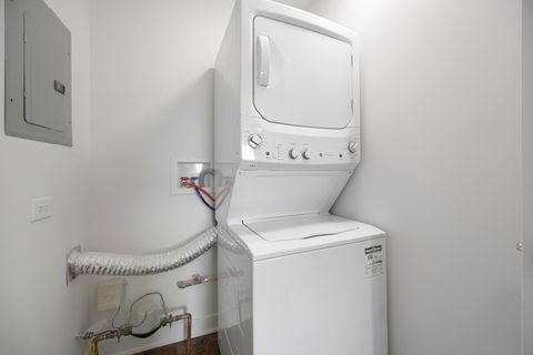 Tiny photo for 7727 New England Avenue, Burbank, IL 60459 (MLS # 12616521)