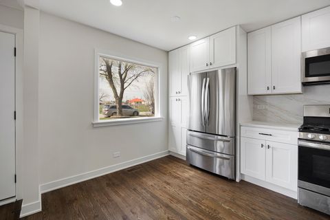 Tiny photo for 7727 New England Avenue, Burbank, IL 60459 (MLS # 12616521)