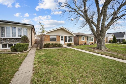 Tiny photo for 7727 New England Avenue, Burbank, IL 60459 (MLS # 12616521)