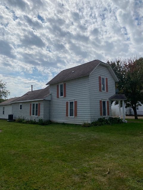 A home in Blue Mound