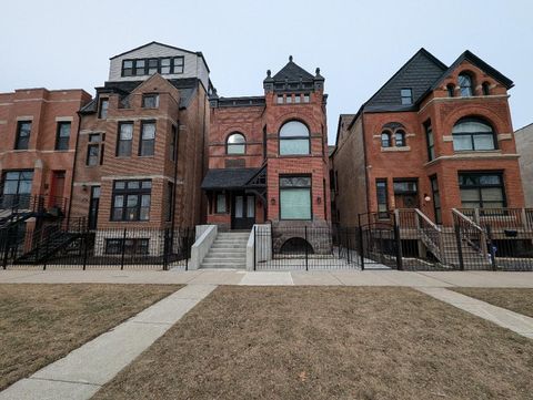 Tiny photo for 2150 W Monroe Street, Chicago, IL 60612 (MLS # 12555696)