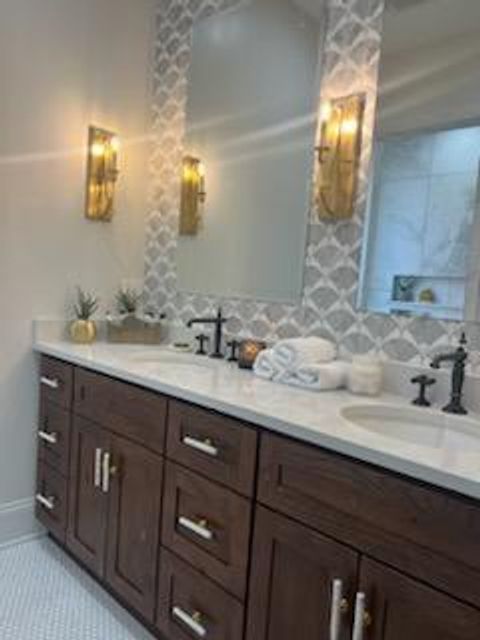 Tiny photo for 2150 W Monroe Street, Chicago, IL 60612 (MLS # 12555696)