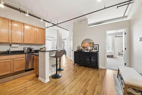 Tiny photo for 2001 S Calumet Avenue #711, Chicago, IL 60616 (MLS # 12662587)