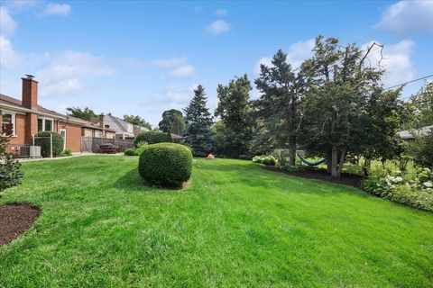 Tiny photo for 1300 Evers Avenue, Westchester, IL 60154 (MLS # 12656965)