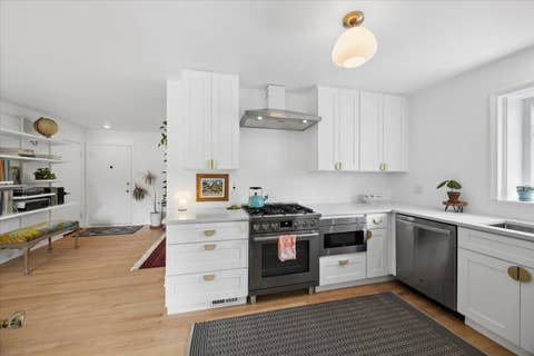 Tiny photo for 1300 Evers Avenue, Westchester, IL 60154 (MLS # 12656965)