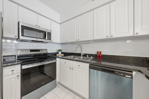 Tiny photo for 512 N MCCLURG Court #2611, Chicago, IL 60611 (MLS # 12774931)