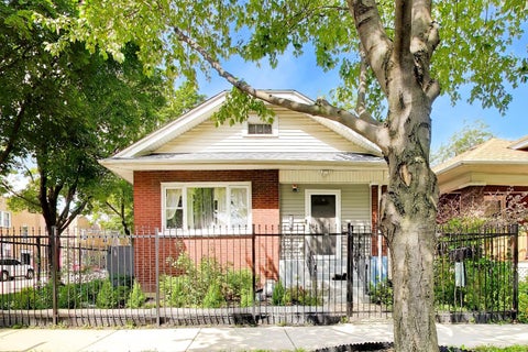 Photo of 932 S Mayfield Avenue, Chicago, IL 60644 (MLS # 12749109)