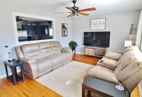 Tiny photo for 1226 Retz Drive, Ottawa, IL 61350 (MLS # 12487339)