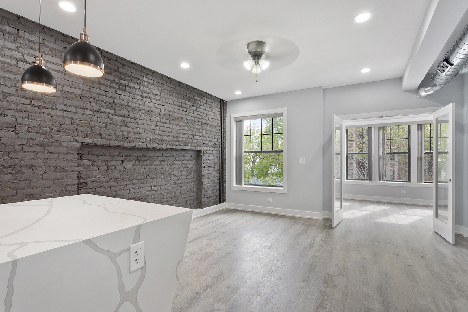 7644 N Eastlake Terrace 2