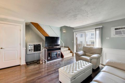 Tiny photo for 116 Raintree Court, Aurora, IL 60504 (MLS # 12571581)