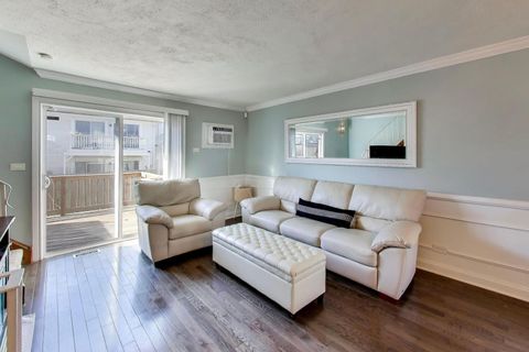 Tiny photo for 116 Raintree Court, Aurora, IL 60504 (MLS # 12571581)