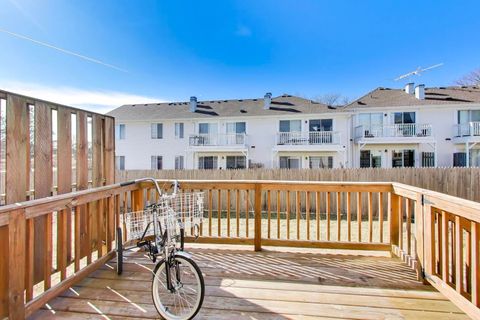 Tiny photo for 116 Raintree Court, Aurora, IL 60504 (MLS # 12571581)