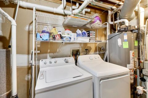 Tiny photo for 116 Raintree Court, Aurora, IL 60504 (MLS # 12571581)