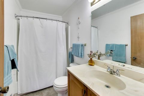 Tiny photo for 116 Raintree Court, Aurora, IL 60504 (MLS # 12571581)