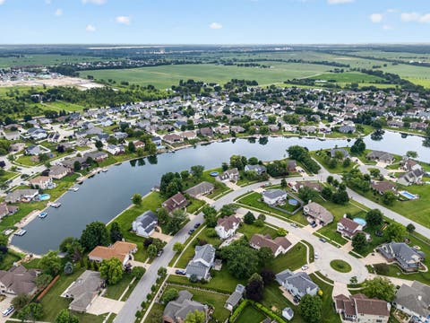Tiny photo for 604 Mahoney Drive, Minooka, IL 60447 (MLS # 12554403)