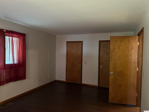 Tiny photo for 3811 Pine Ridge Dr, Quincy, IL 62305 (MLS # 12497528)