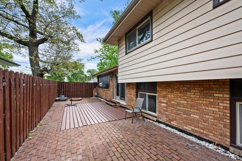 Tiny photo for 15040 Kenton Avenue, Midlothian, IL 60445 (MLS # 12614767)