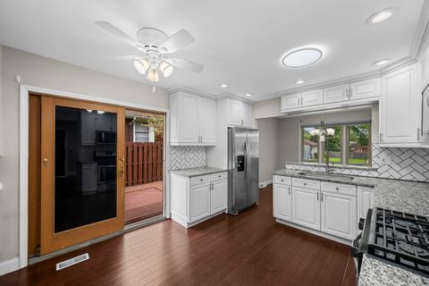 Tiny photo for 15040 Kenton Avenue, Midlothian, IL 60445 (MLS # 12614767)