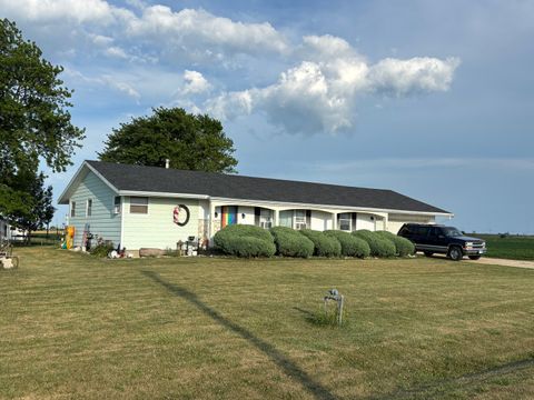 Photo of 1736 N 600 East Road, Gilman, IL 60938 (MLS # 12415009)