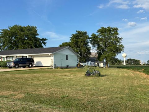 Tiny photo for 1736 N 600 East Road, Gilman, IL 60938 (MLS # 12415009)