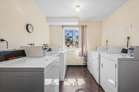 Tiny photo for 828 Oakton Street #3F, Evanston, IL 60202 (MLS # 12501875)