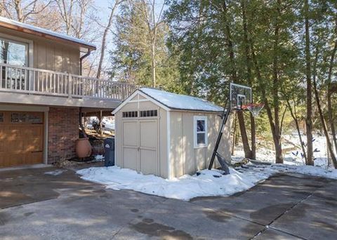 Tiny photo for 3 Heather Lane, Clinton, IA 52732 (MLS # 12549466)