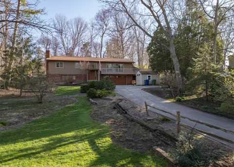 Tiny photo for 3 Heather Lane, Clinton, IA 52732 (MLS # 12549466)