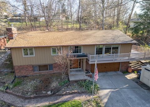 Tiny photo for 3 Heather Lane, Clinton, IA 52732 (MLS # 12549466)