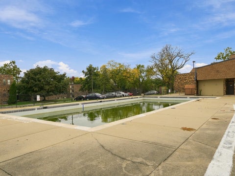 Tiny photo for 2214 Country Club Drive #25c, Woodridge, IL 60517 (MLS # 12786606)