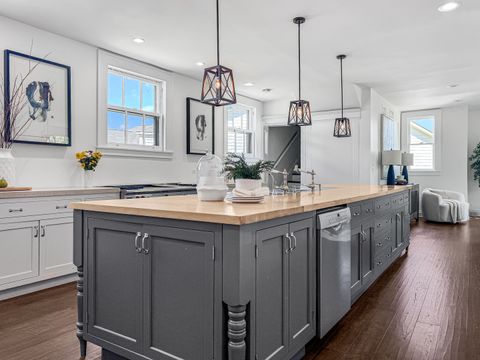 Tiny photo for 141 Loretto Court, Wheaton, IL 60189 (MLS # 12460902)