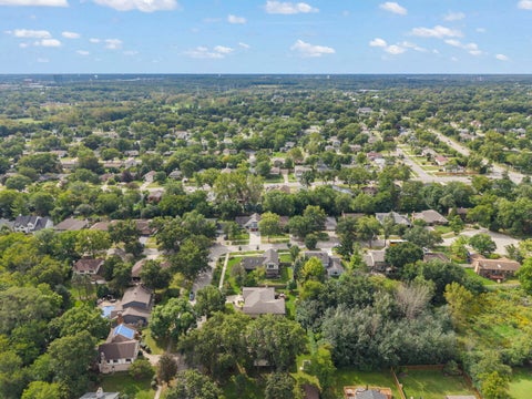 Tiny photo for 850 Glen Crest Drive, Glen Ellyn, IL 60137 (MLS # 12761247)