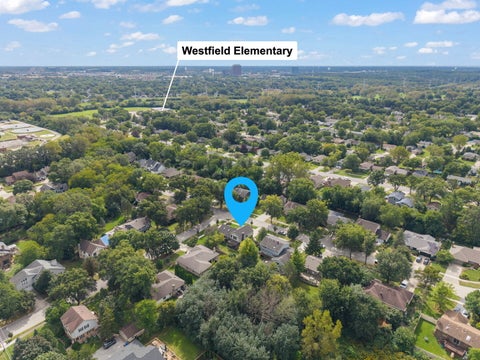 Tiny photo for 850 Glen Crest Drive, Glen Ellyn, IL 60137 (MLS # 12761247)