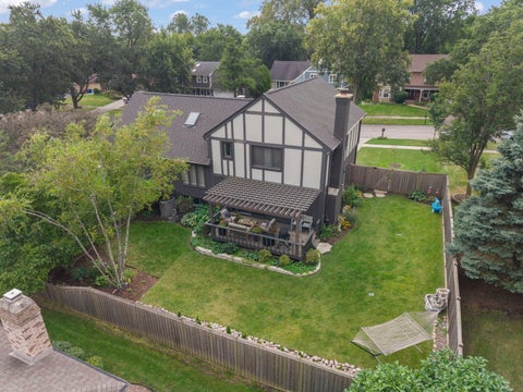 Tiny photo for 850 Glen Crest Drive, Glen Ellyn, IL 60137 (MLS # 12761247)