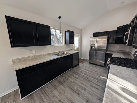 Tiny photo for 39477 N Hickory Avenue, Antioch, IL 60002 (MLS # 12603205)