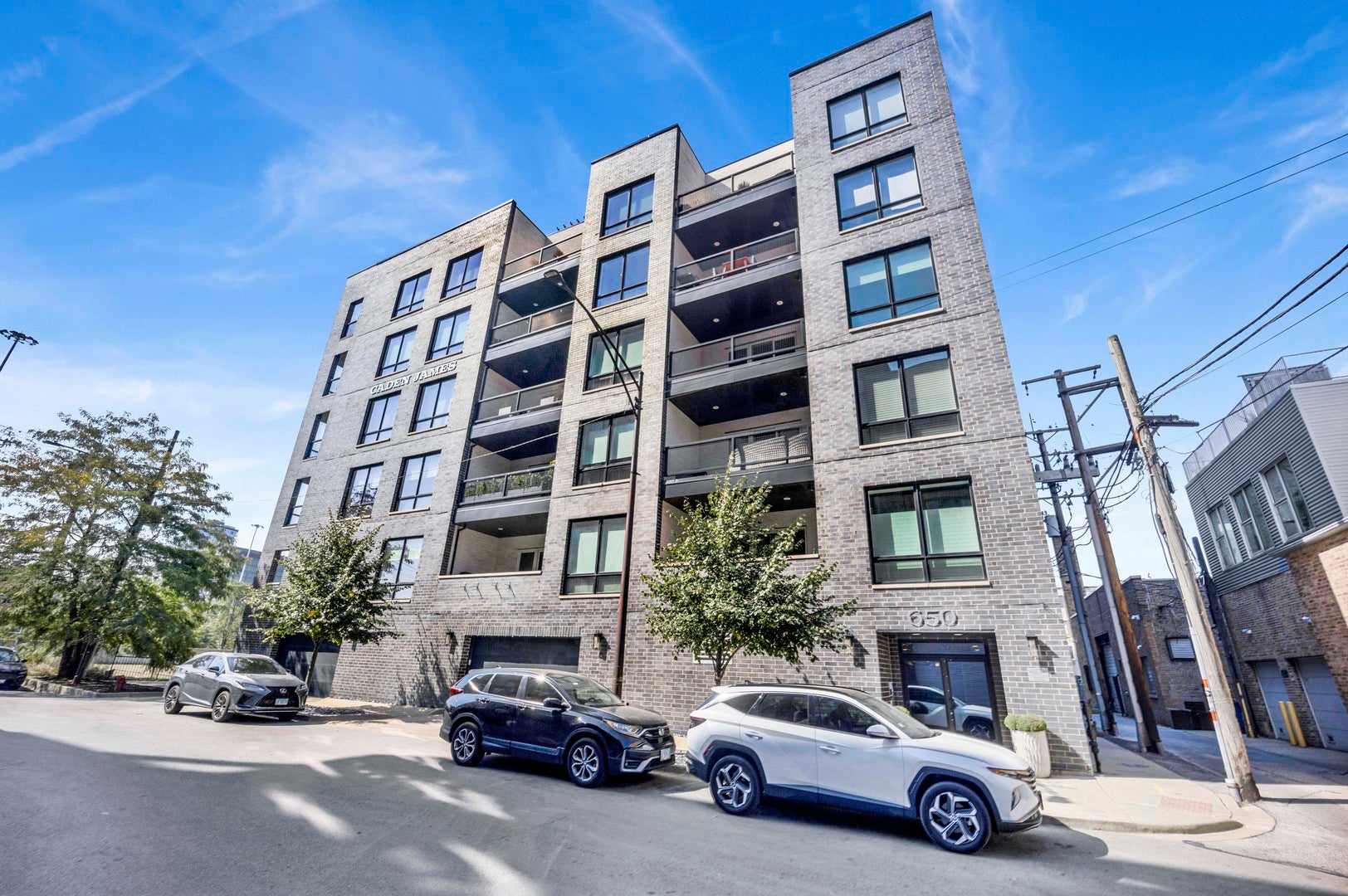 650 N Morgan Street 404