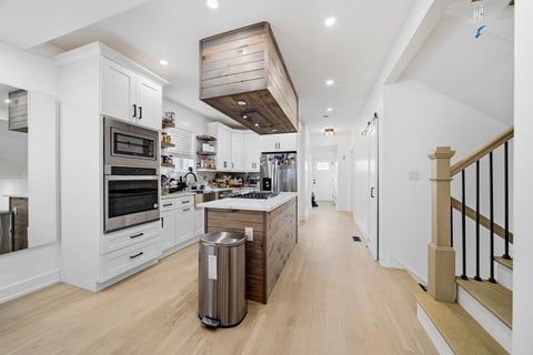 Tiny photo for 6148 S Moody Avenue, Chicago, IL 60638 (MLS # 12773629)