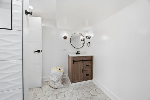 Tiny photo for 6148 S Moody Avenue, Chicago, IL 60638 (MLS # 12773629)