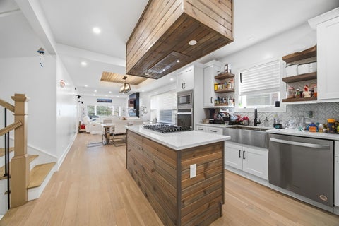 Tiny photo for 6148 S Moody Avenue, Chicago, IL 60638 (MLS # 12773629)