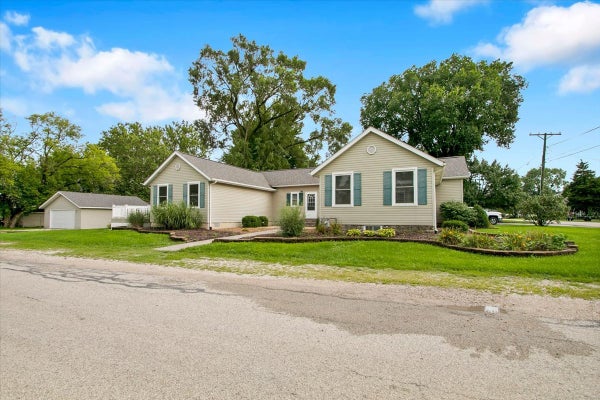 295 N 1ST AVE, COAL CITY, IL 60416 - Image a09ade3d9f68b715a29f0e7b42f8a91c/1527417287